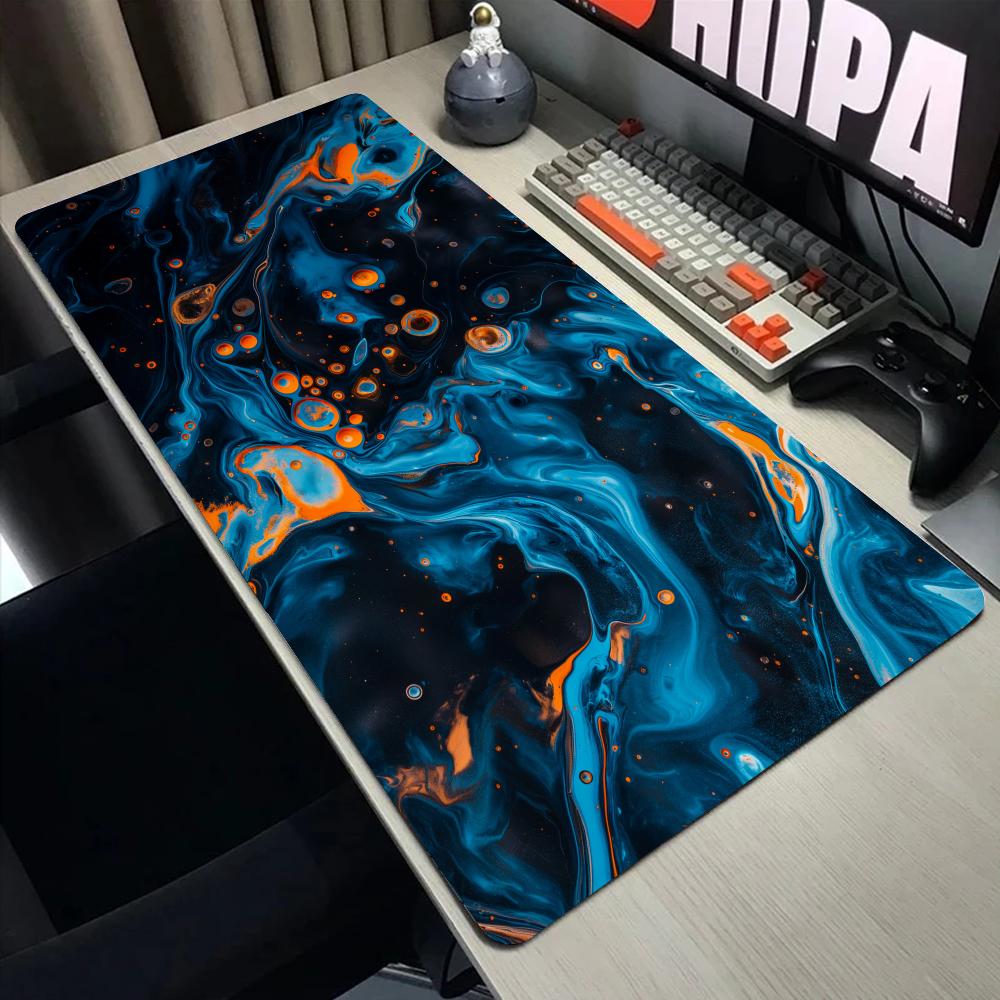 Abstrakcyjna, płynna podkładka – Desk Setup In Office recenzja i cena